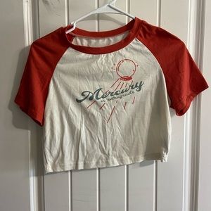 Cropped tee size S.